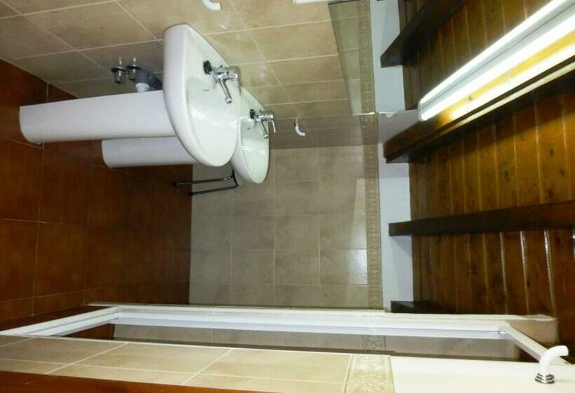 מיטה בחדר משותף, Albergue Turístico Briz