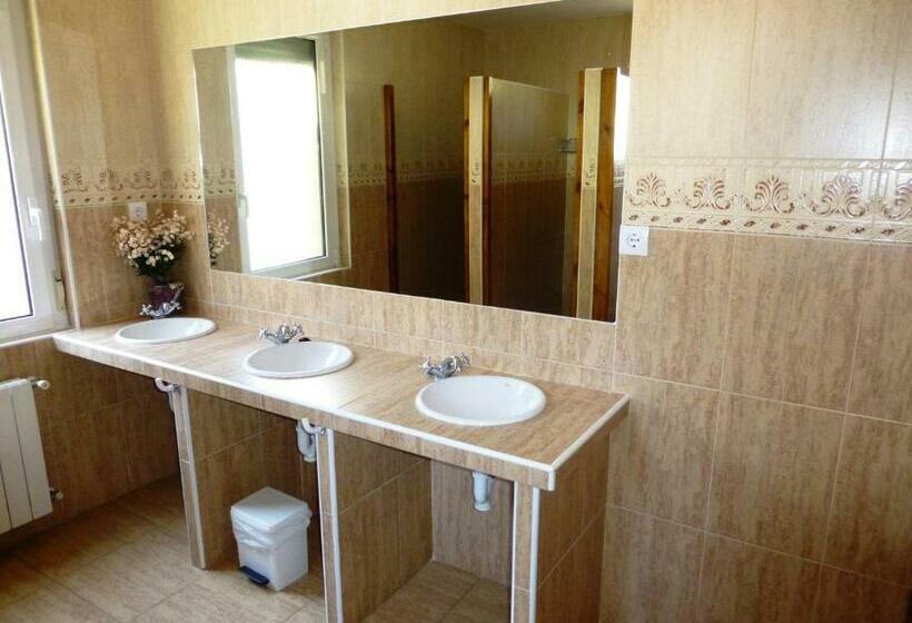 מיטה בחדר משותף, Albergue Turístico Briz