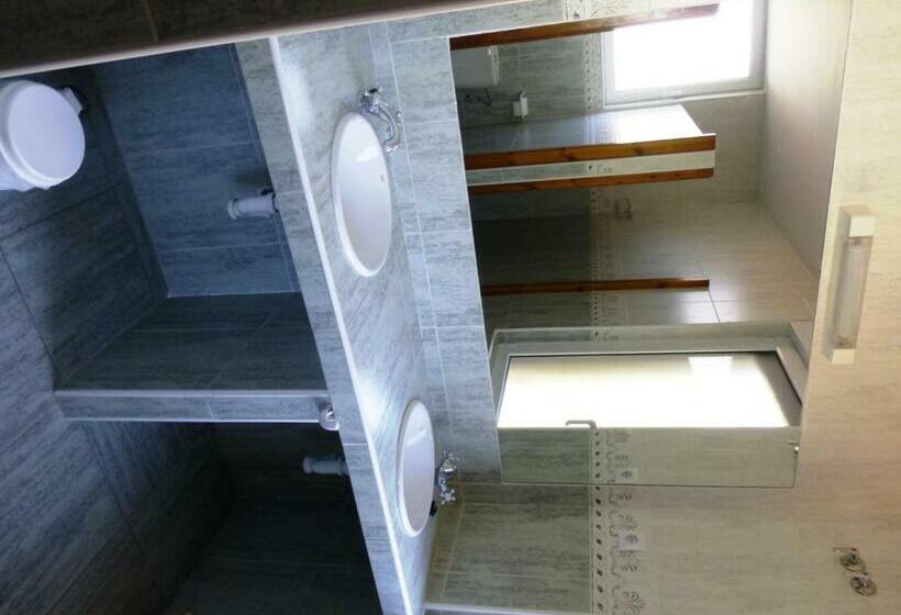 מיטה בחדר משותף, Albergue Turístico Briz