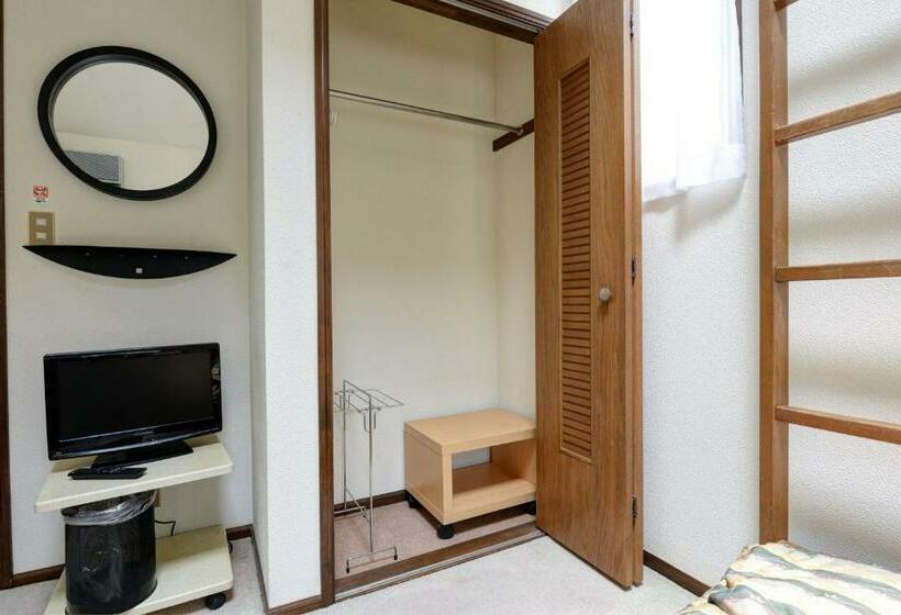 غرفة قياسية فردية حمام مشترك, Blue Marble