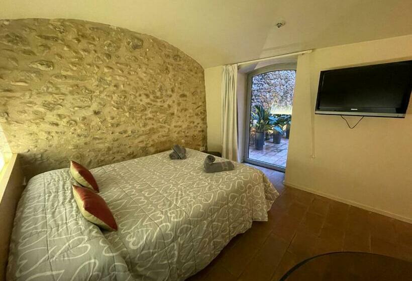 اتاق استاندارد, Can Bo De Pau