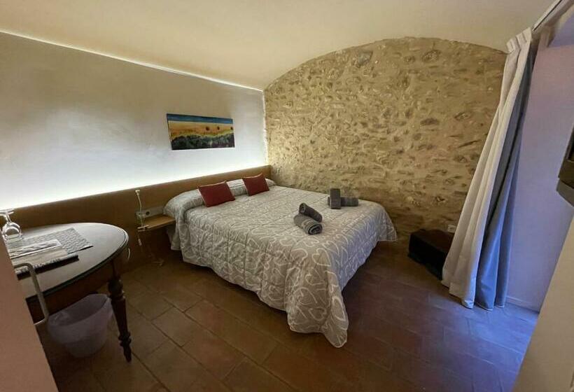 اتاق استاندارد, Can Bo De Pau