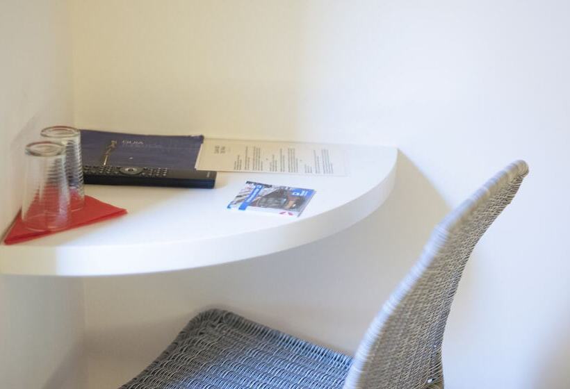 اتاق استاندارد, Can Bo De Pau