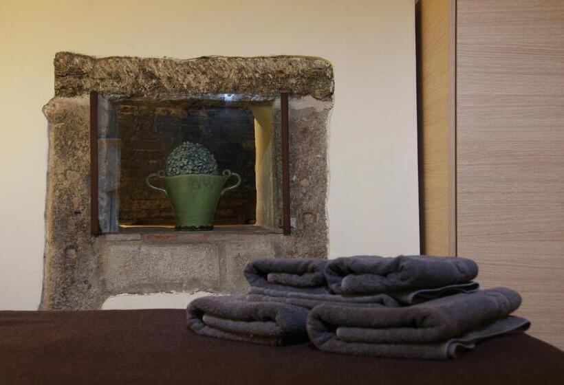 اتاق استاندارد, Can Bo De Pau