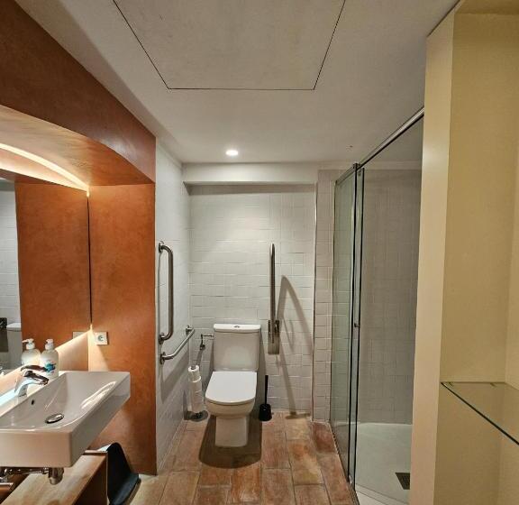 اتاق استاندارد, Can Bo De Pau