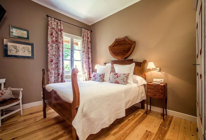 Классический Номер, L'hort De Sant Cebrià