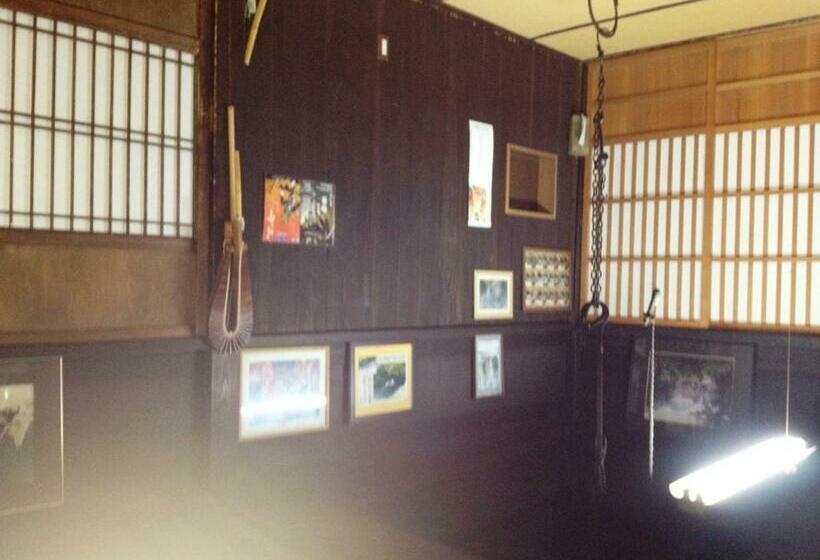 غرفة قياسية حمام مشترك, Minshuku Yomoshirou