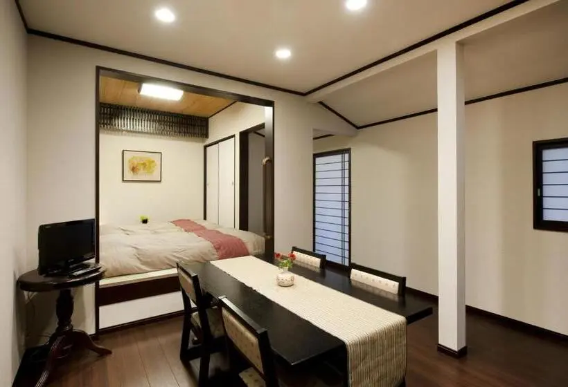 Camera Standard, Hinode Ryokan