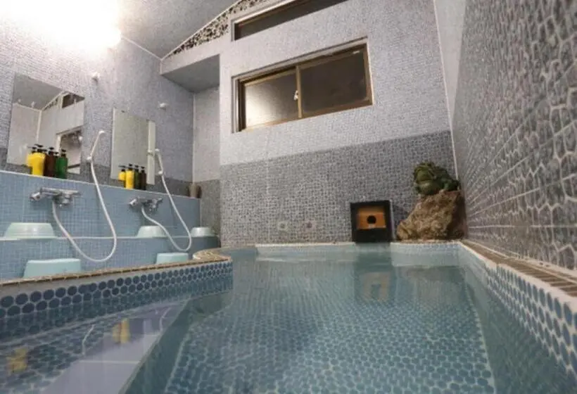 Camera Economy, Hinode Ryokan