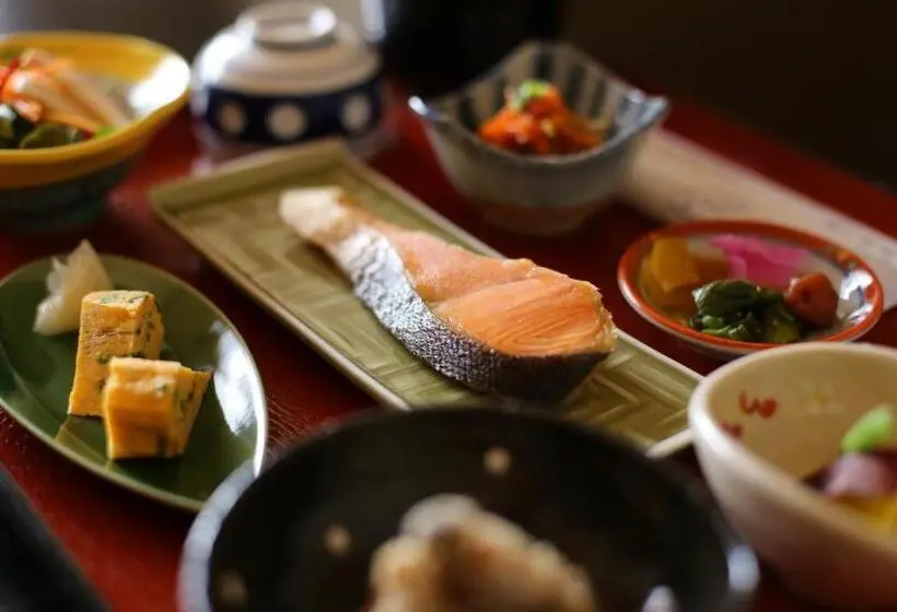 Camera Economy, Hinode Ryokan