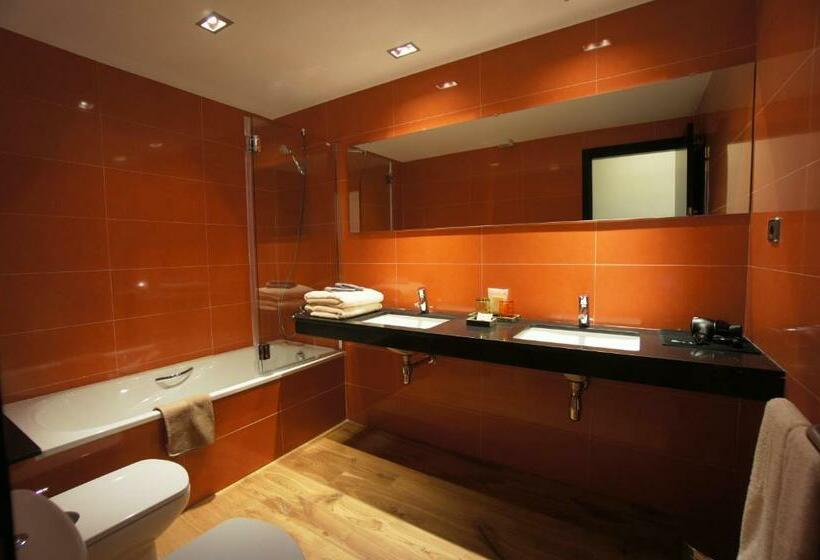 스탠다드 룸, Buil & Gine Wine