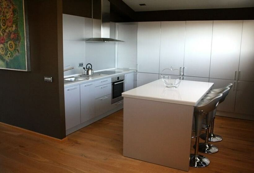 침실 1개 아파트, Buil & Gine Wine