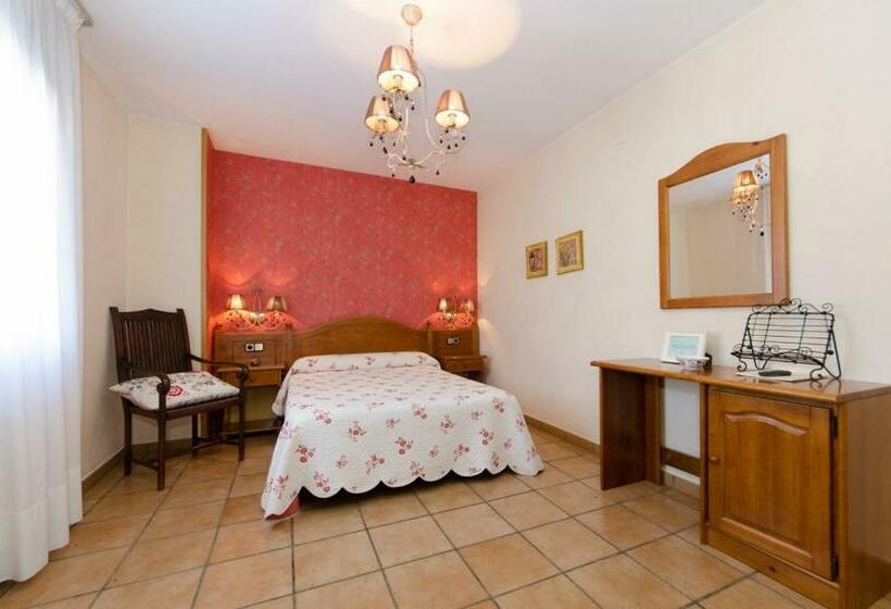 Номер Стандарт, Casa Puyuelo Tierrantona