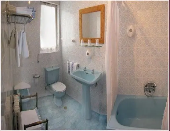Standard Kolmen Hengen Huone, Toscana