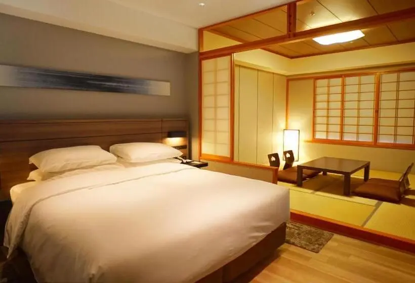 キングサイズベッドのスタンダードルーム, Nanki Shirahama Marriott