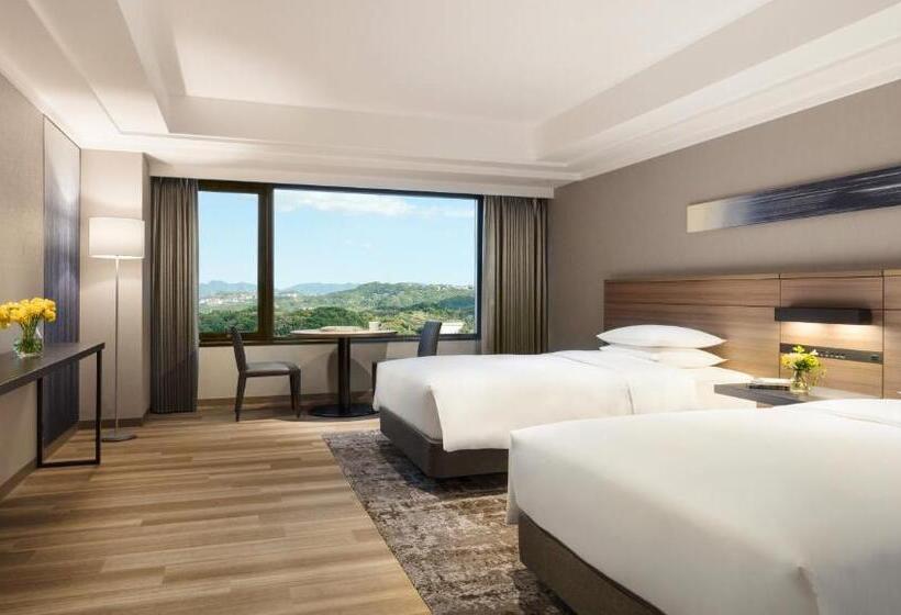 Номер Deluxe Вид на Сад, Nanki Shirahama Marriott