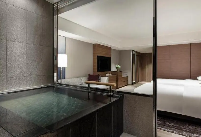 オーシャンビューのプレミアムルーム。, Nanki Shirahama Marriott