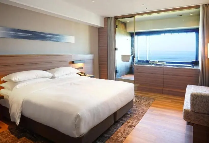 プレミアムルーム, Nanki Shirahama Marriott