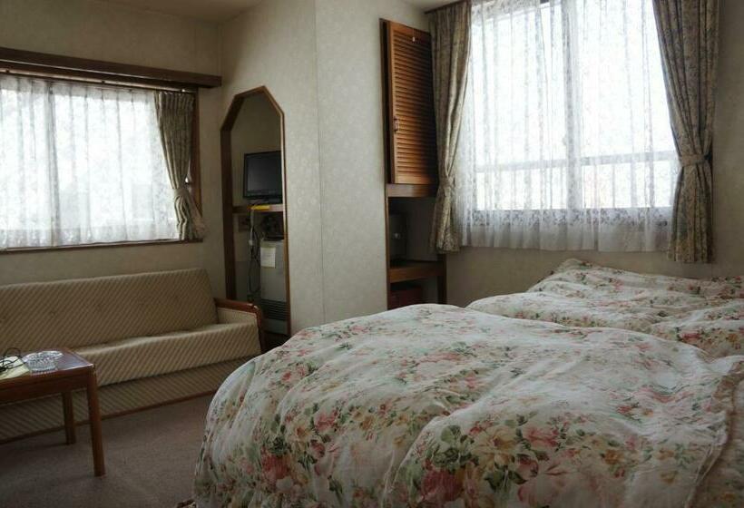 غرفة قياسية, New Fukudaya