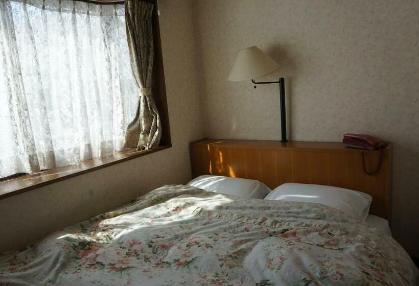 غرفة قياسية فردية, New Fukudaya