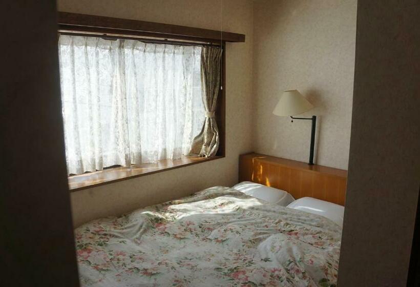 غرفة قياسية فردية, New Fukudaya