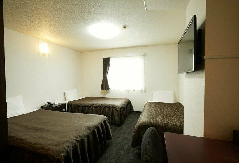 Pokój Standard Trzyosobowy, Osaka Corona