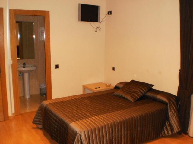 غرفة قياسية ثلاثية, Restaurante El Colono