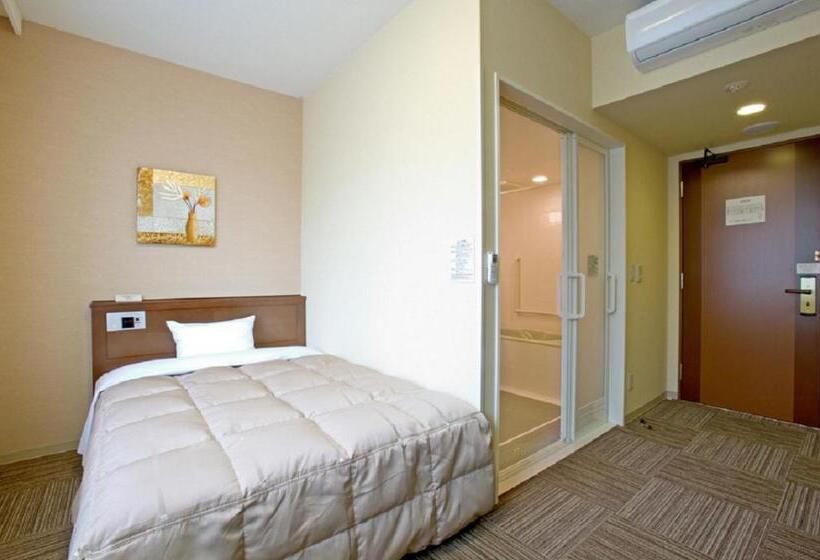 חדר סטנדרט יחיד, Route Inn Yatsushiro