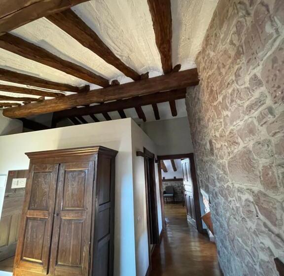 إستوديو قياسى سرير كينج, Rural Latorrien De Ane