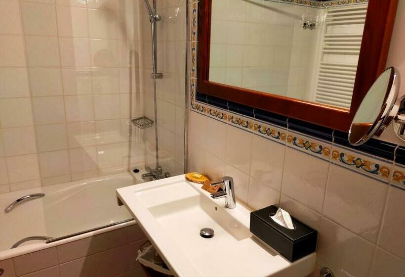 غرفة قياسية, Rural Latorrien De Ane