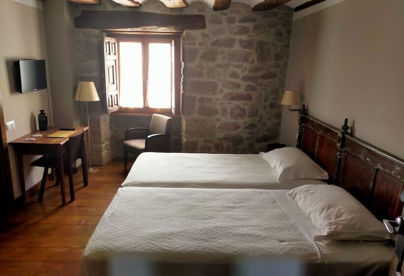 غرفة قياسية, Rural Latorrien De Ane