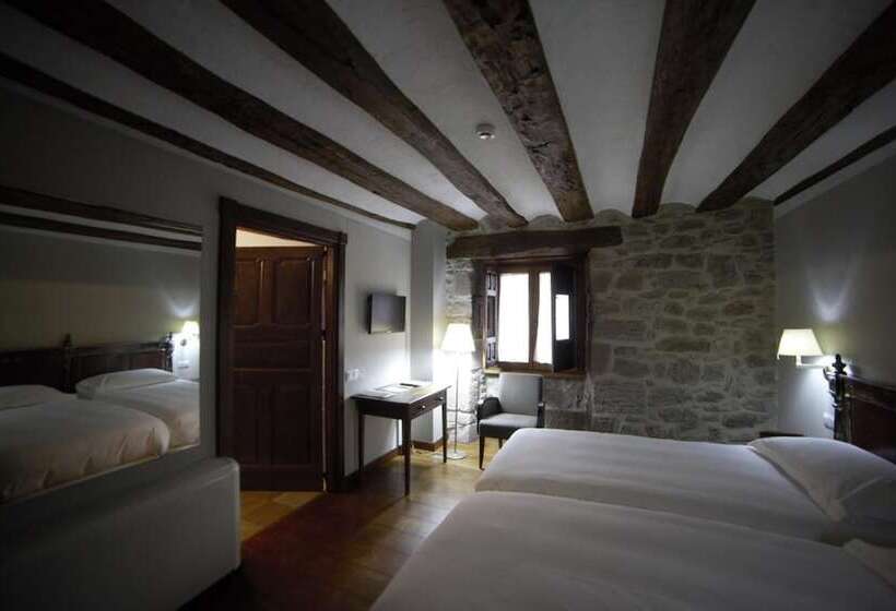 غرفة قياسية, Rural Latorrien De Ane