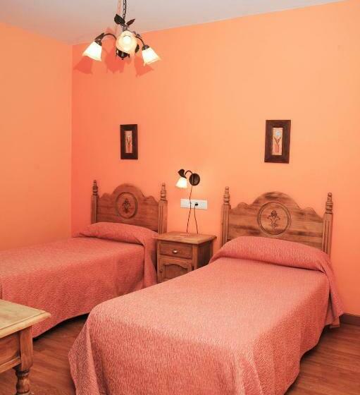 غرفة قياسية, Rural Restaurante Los Rosales