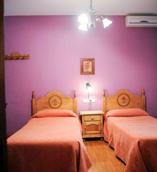 غرفة قياسية, Rural Restaurante Los Rosales