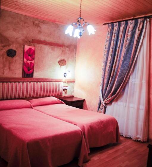 غرفة قياسية, Rural Restaurante Los Rosales