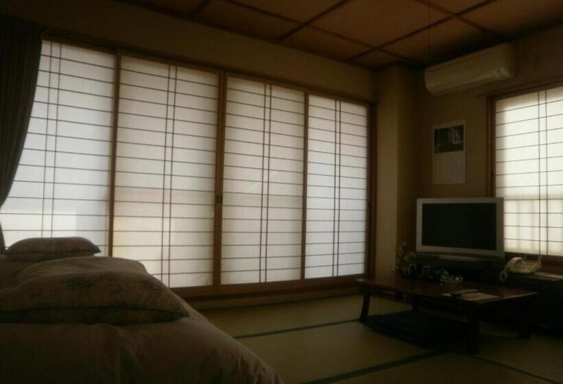 غرفة قياسية, Kakiya Ryokan