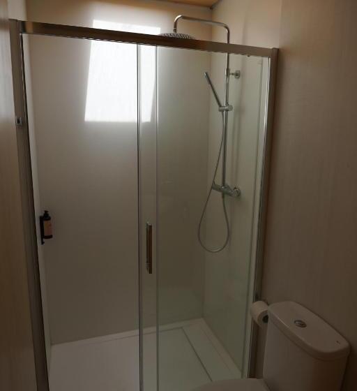 디럭스 스튜디오, Alfacs Village