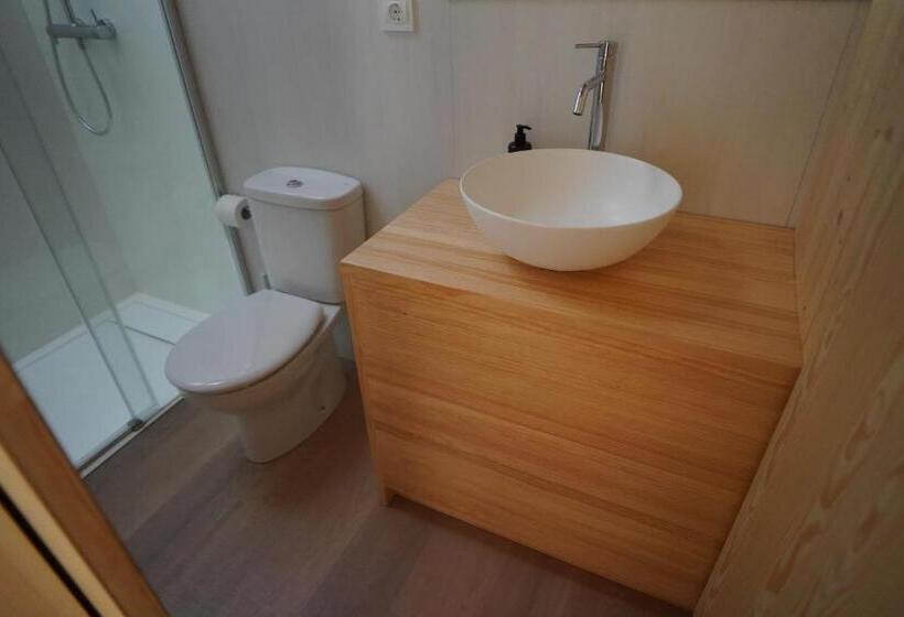 디럭스 스튜디오, Alfacs Village