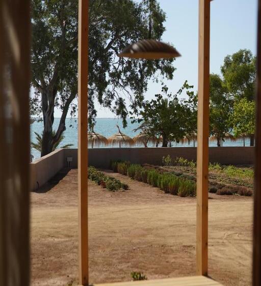 디럭스 스튜디오, Alfacs Village