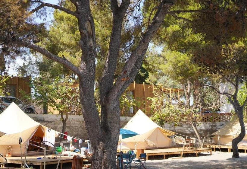 Standard Tent, Alfacs Village