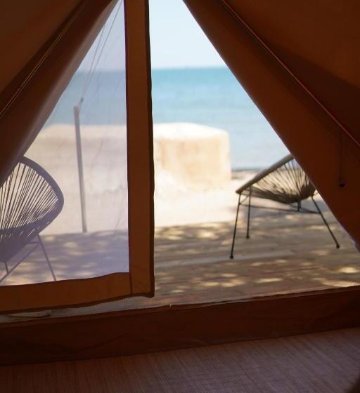 Standard Tent, Alfacs Village