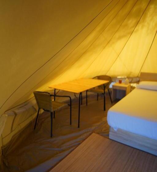 Standard Tent, Alfacs Village