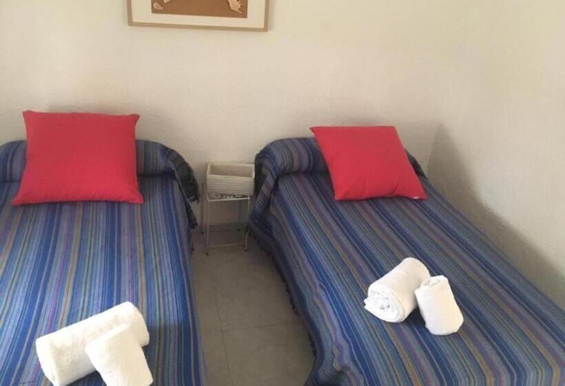 침실 2개 스위트, Alfacs Village