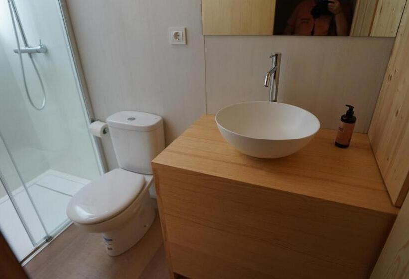 디럭스 방갈로, Alfacs Village