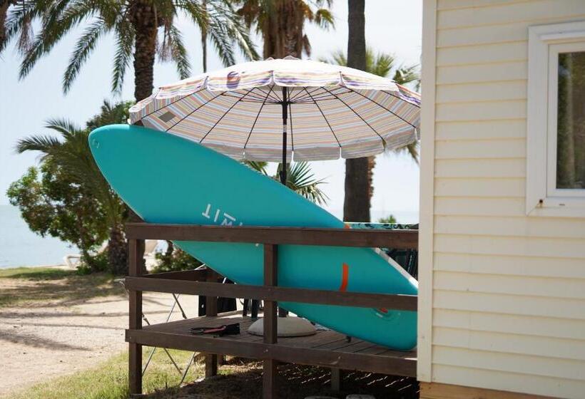 스탠다드 방갈로, Alfacs Village