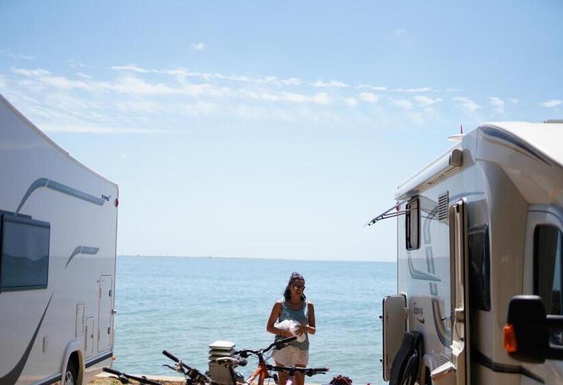 Standard Tent, Alfacs Village