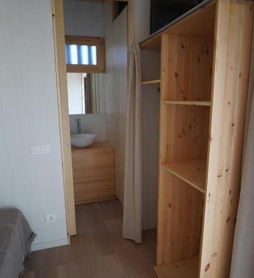 디럭스 스튜디오, Alfacs Village