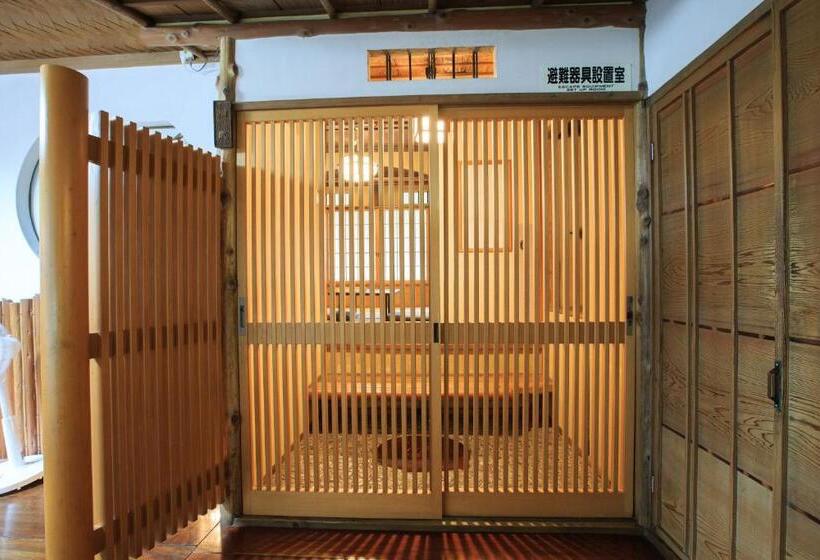 浴室共有スタンダード4人用ルーム, Fukuzumiro