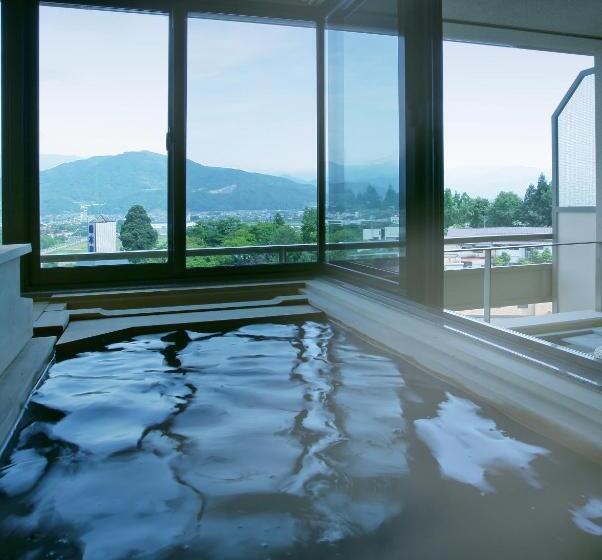 标准单人间, Hayamakan