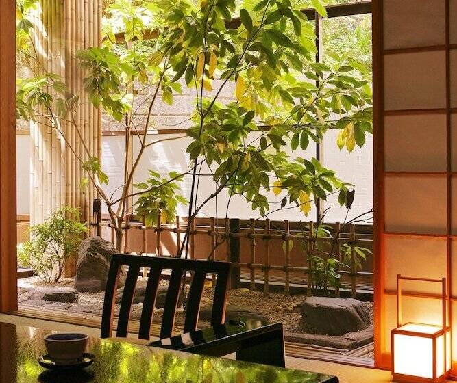 标准间, Hayamakan